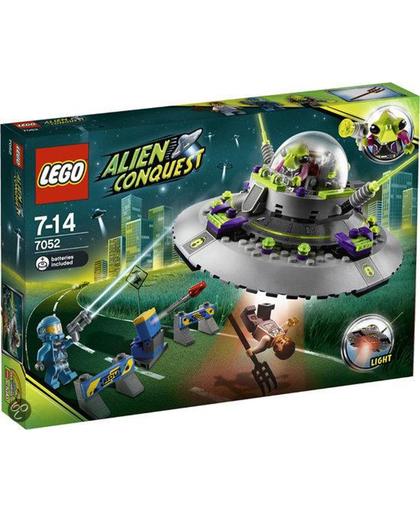 LEGO Alien Conquest UFO Ontvoering - 7052