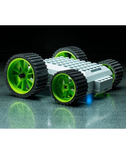LEGO compatibele Electrische auto - Meeperbot 2.0 - bestuurbaar met telefoon App voor iOS en Android -