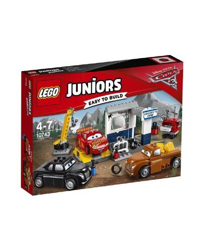 LEGO Juniors Disney Cars Smokey's garage 10743