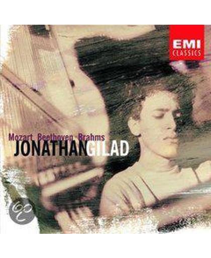 DEBUT  Mozart, Beethoven, Brahms / Jonathan Gilad