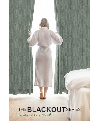 Larson - Luxe hotel serie - blackout gordijn met visgraat motief – incl. haak – soft mint - 3.0x2.5m – Verduisterend & kant en klaar – per stuk