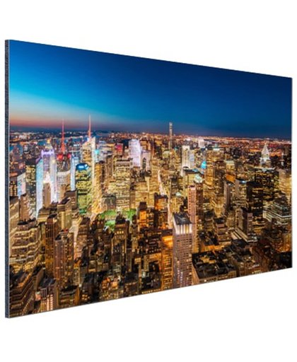 Luchtfoto bij nacht New York Aluminium 60x40 cm - Foto print op Aluminium (metaal wanddecoratie)