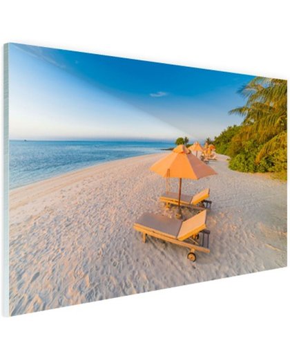 Caribisch strand met strandstoel Glas 120x80 cm - Foto print op Glas (Plexiglas wanddecoratie)