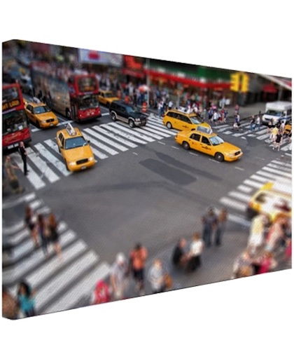 Gele Taxis in een typisch straatbeeld Canvas 30x20 cm - Foto print op Canvas schilderij (Wanddecoratie)