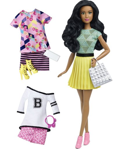 Barbie Fashionistas Fashion Gift Set 4 - Barbiepop met 3 outfits