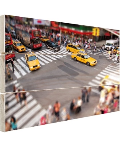 Gele Taxis in een typisch straatbeeld Hout 30x20 cm - Foto print op Hout (Wanddecoratie)