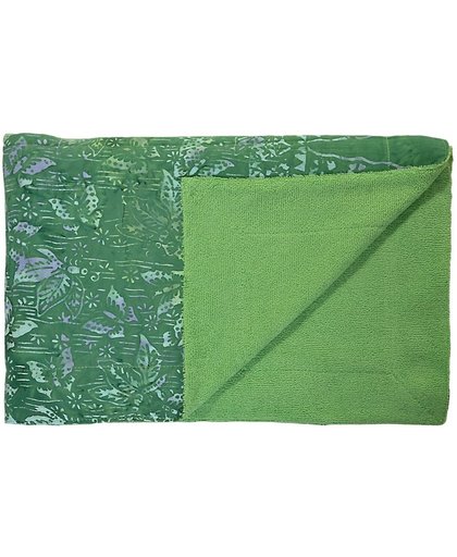 Heerlijk zachte beach towel strandlaken badlaken gemaakt van sarongstof en badstof in de kleuren groen lichtgroen paars vlinders lengte 170cm breed 118cm.