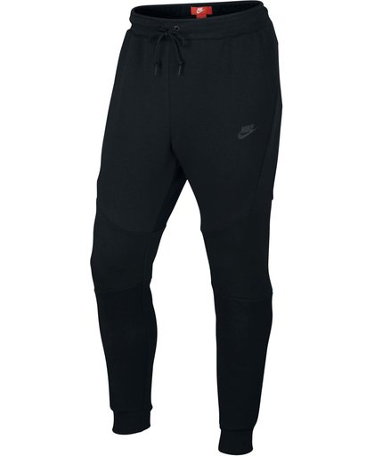 Nike Sportswear Tech Fleece Jogger Sweatpant  Sportbroek - Maat XS  - Mannen - zwart