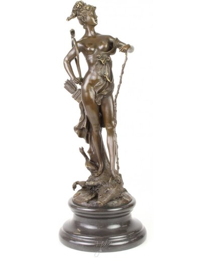 Bronzen beeld van Diana Victorious