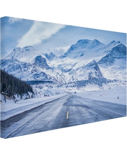 Besneeuwde bergen Canvas 120x80 cm - Foto print op Canvas schilderij (Wanddecoratie)