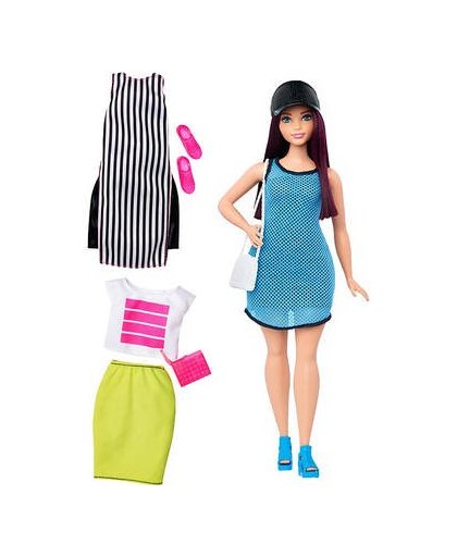 Barbie fashionistas 38 so sporty doll & fashions - curvy