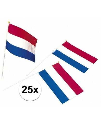 25x Plastic zwaaivlaggetje Holland