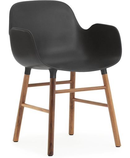 Normann Copenhagen Form Armchair - Stoel - Zwart met walnoten onderstel