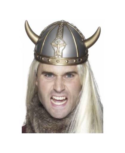 Zilveren viking helm met gouden hoorns