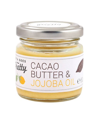 Zoya Goes Pretty Cacoa Butter & Jojoba Oil is gemaakt van Peruaanse cacaobonen en heeft een heerlijke chocolade geur en is een fantastische voeding voor het gezicht en het lichaam. We hebben cacao butter met jojoba olie gemengd bij een temperatuur onder d