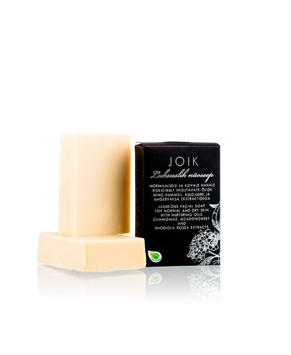 Deze Luxurious Facial Soap For Dry Skin van JOIK bevat verzorgende oliën en kamille, moerasspirea & rhodiola rosea extracten. De zeep biedt een rijk, zijdezacht schuim die zachtjes alle vuil losweekt en verwijdert. Ook geschikt voor het verwijderen van ma
