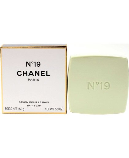Chanel NÂº19 Savon Pour Le Bain Bath Soap 150g