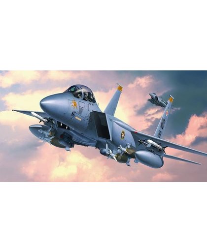 Revell 1/48 F-15E Strike Eagle And Bombs