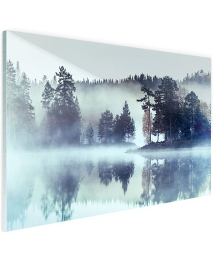 FotoCadeau.nl - Mistig landschap  Glas 90x60 cm - Foto print op Glas (Plexiglas wanddecoratie)