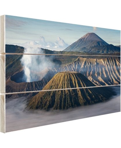 FotoCadeau.nl - Een Indonesische vulkaan Hout 30x20 cm - Foto print op Hout (Wanddecoratie)