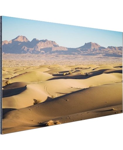 FotoCadeau.nl - Woestijngebied met bergen Iran Aluminium 30x20 cm - Foto print op Aluminium (metaal wanddecoratie)