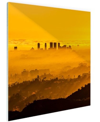 FotoCadeau.nl - Mistige zonsondergang LA skyline Glas 50x50 cm - Foto print op Glas (Plexiglas wanddecoratie)