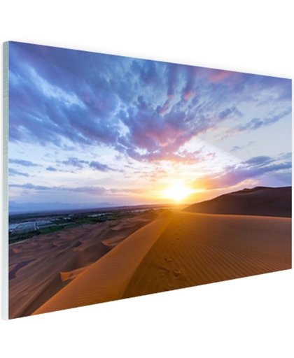 FotoCadeau.nl - Woestijn tijdens zonsopkomst Glas 30x20 cm - Foto print op Glas (Plexiglas wanddecoratie)