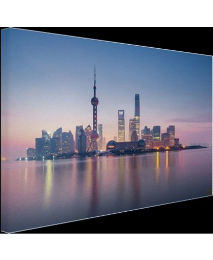 FotoCadeau.nl - Mistig Shanghai Canvas 60x40 cm - Foto print op Canvas schilderij (Wanddecoratie)