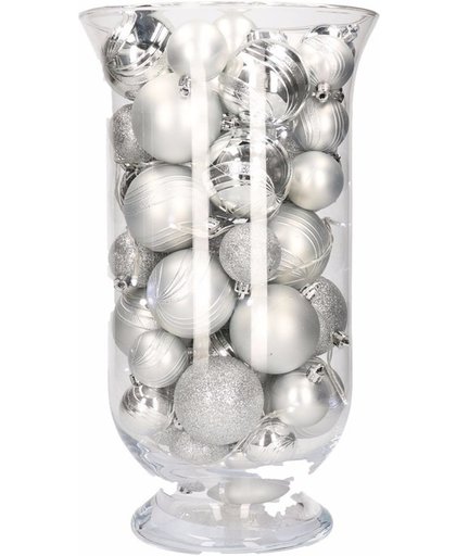 Sfeerverlichting zilveren kerstballen in vaas