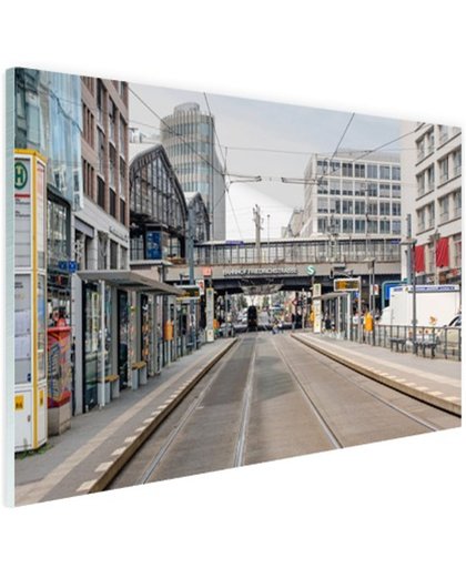 FotoCadeau.nl - Lege straat in Berlijn Duitsland Glas 30x20 cm - Foto print op Glas (Plexiglas wanddecoratie)