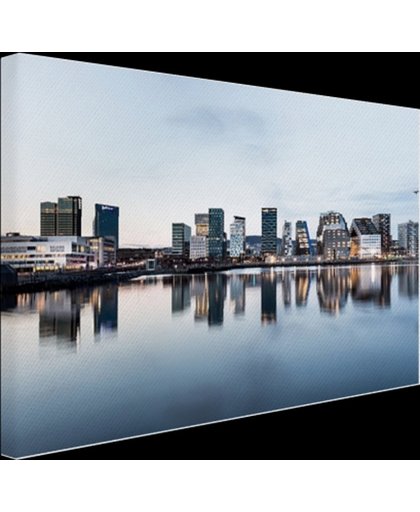 FotoCadeau.nl - Oslo stadsbeeld nacht grijs Canvas 80x60 cm - Foto print op Canvas schilderij (Wanddecoratie)
