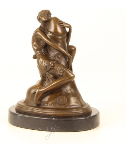Bronzen modern sculptuur met vrouwelijke omarming