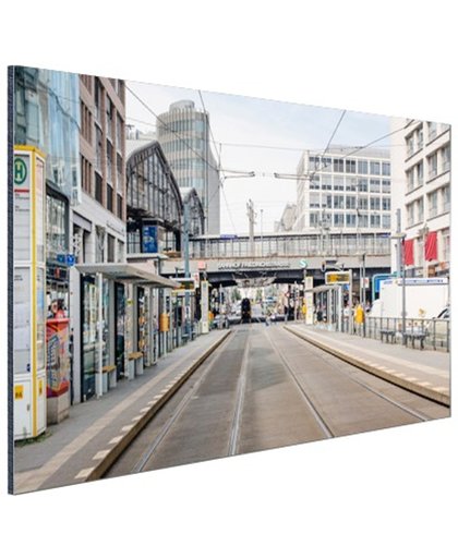 FotoCadeau.nl - Lege straat in Berlijn Duitsland Aluminium 60x40 cm - Foto print op Aluminium (metaal wanddecoratie)
