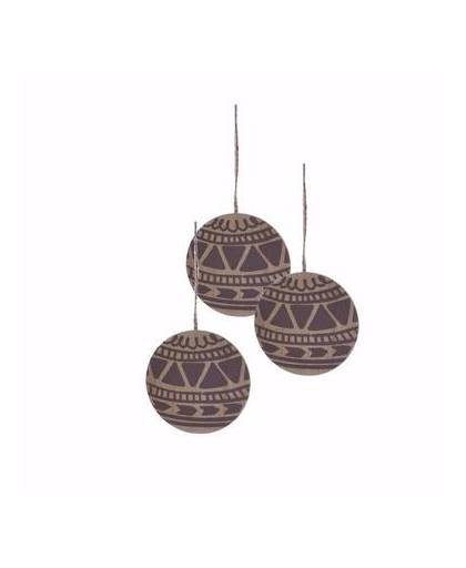 3 houten kersthangers in de vorm van een bruine kerstbal 8 cm