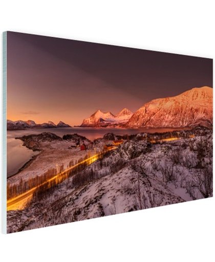FotoCadeau.nl - Arctische zonsondergang over Kvaloya Glas 90x60 cm - Foto print op Glas (Plexiglas wanddecoratie)