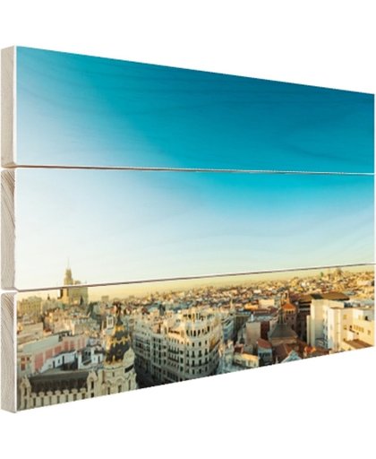 FotoCadeau.nl - Een luchtfoto van Madrid met mooie lucht Hout 120x80 cm - Foto print op Hout (Wanddecoratie)