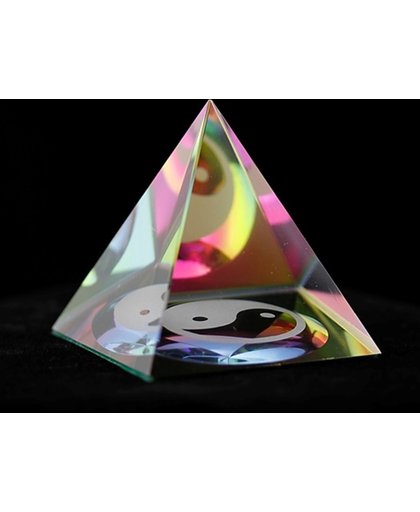 Kristal Piramide Yin Yang - 6x6x6 cm