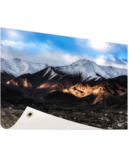 FotoCadeau.nl - Leh Ladakh stad vlakbij Himalaya Tuinposter 200x100 cm - Foto op Tuinposter (tuin decoratie)