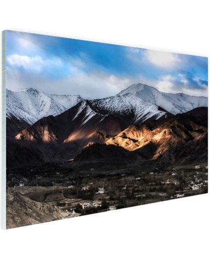 Leh Ladakh stad vlakbij Himalaya Glas 180x120 cm - Foto print op Glas (Plexiglas wanddecoratie)