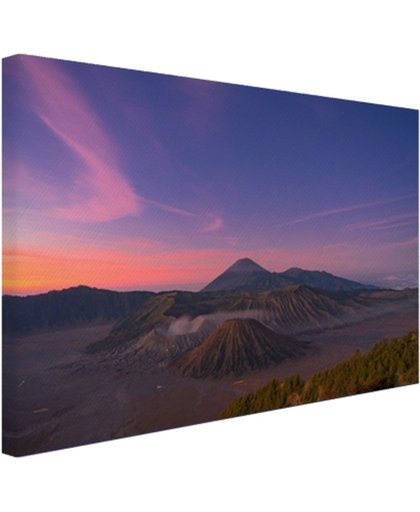 FotoCadeau.nl - Een bijzondere lucht boven de vulkaan Canvas 60x40 cm - Foto print op Canvas schilderij (Wanddecoratie)