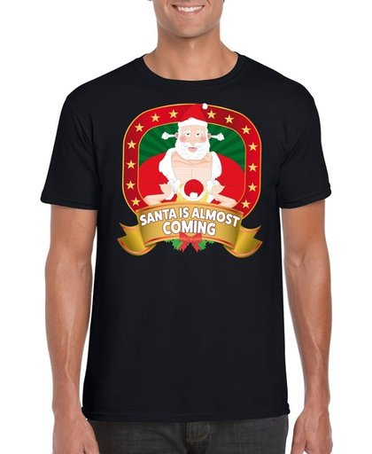 Foute Kerst t-shirt Santa is almost coming voor heren - Kerst shirts M