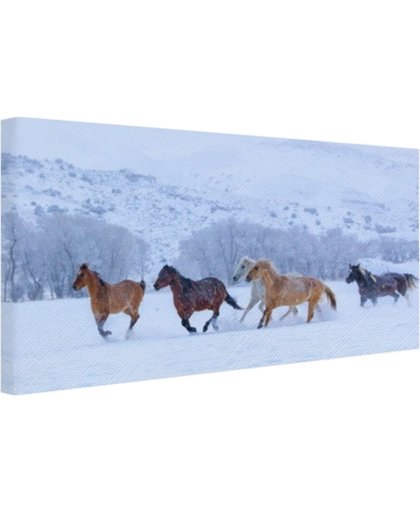 Kudde paarden in de sneeuw Canvas 180x120 cm - Foto print op Canvas schilderij (Wanddecoratie)