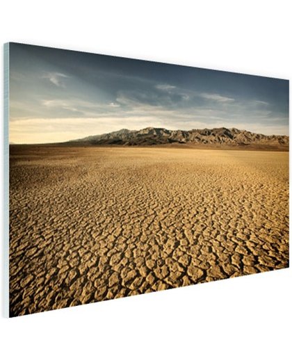 FotoCadeau.nl - Droog woestijngebied Glas 120x80 cm - Foto print op Glas (Plexiglas wanddecoratie)