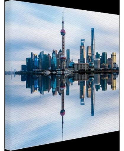 FotoCadeau.nl - Skyline van Shanghai blauwe lucht Canvas 60x40 cm - Foto print op Canvas schilderij (Wanddecoratie)