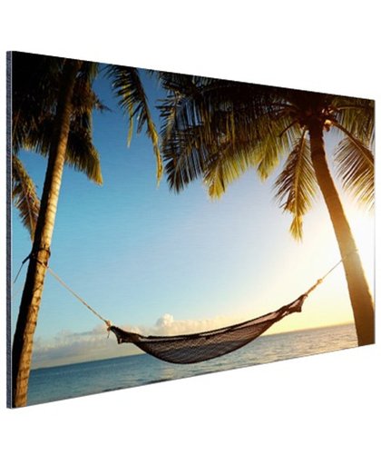 FotoCadeau.nl - Hangmat tussen palmbomen tropisch strand Aluminium 120x80 cm - Foto print op Aluminium (metaal wanddecoratie)