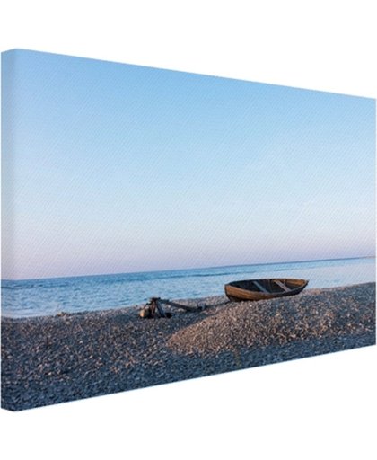 FotoCadeau.nl - Boot op het strand Canvas 120x80 cm - Foto print op Canvas schilderij (Wanddecoratie)