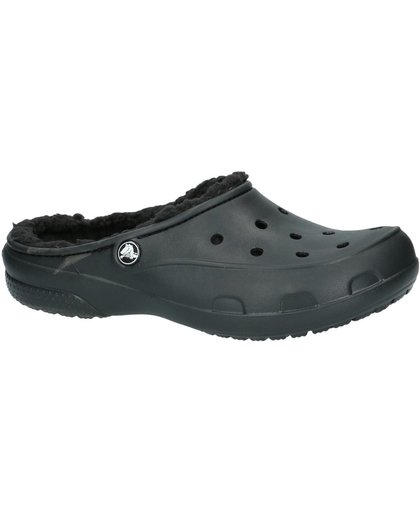 Crocs - Freesail Plush - Sportieve slippers - Dames - Maat 38 - Zwart - 060 -Black/Black