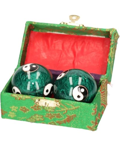 Groene Chinese Meridiaankogels Yin Yang in groen kistje
