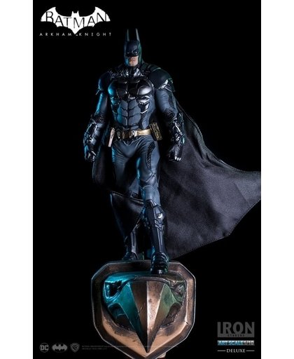 DC Comics: Arkham Knight - Deluxe Batman 1:10 scale Statue