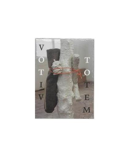 Votiv & Totem. schilderijen, beelden en aquarellen van Peter Otto, Smolders, Rob, Paperback